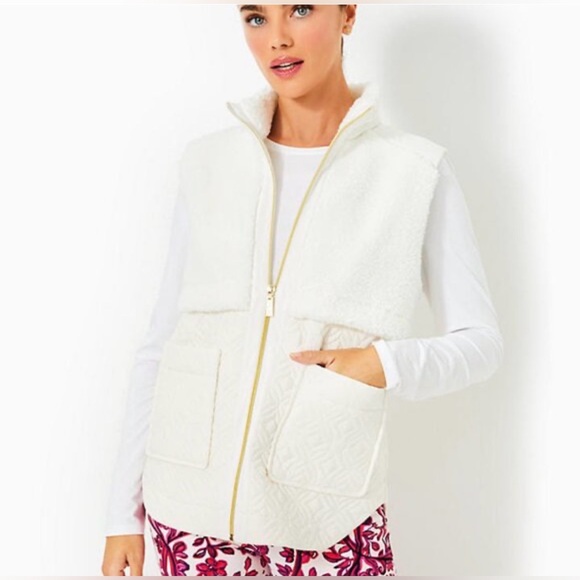 Lilly Pulitzer Jackets & Blazers - Lilly Pulitzer Luxletic Davenport Vest Size Large Lightweight & Chic